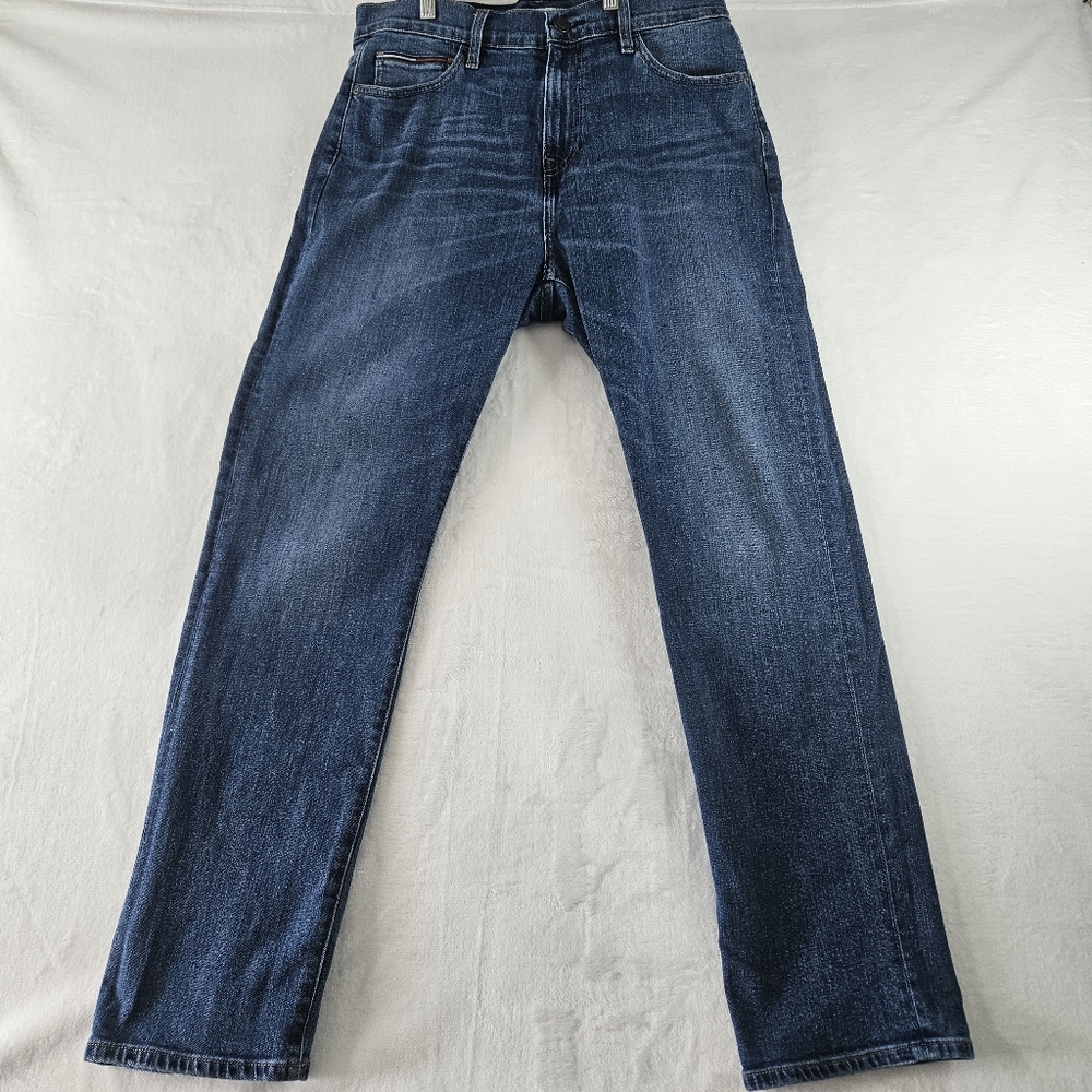 Tommy Hilfiger Denim Men's Jeans Size 34 W X 32 L Relaxed Fit Style 50900
